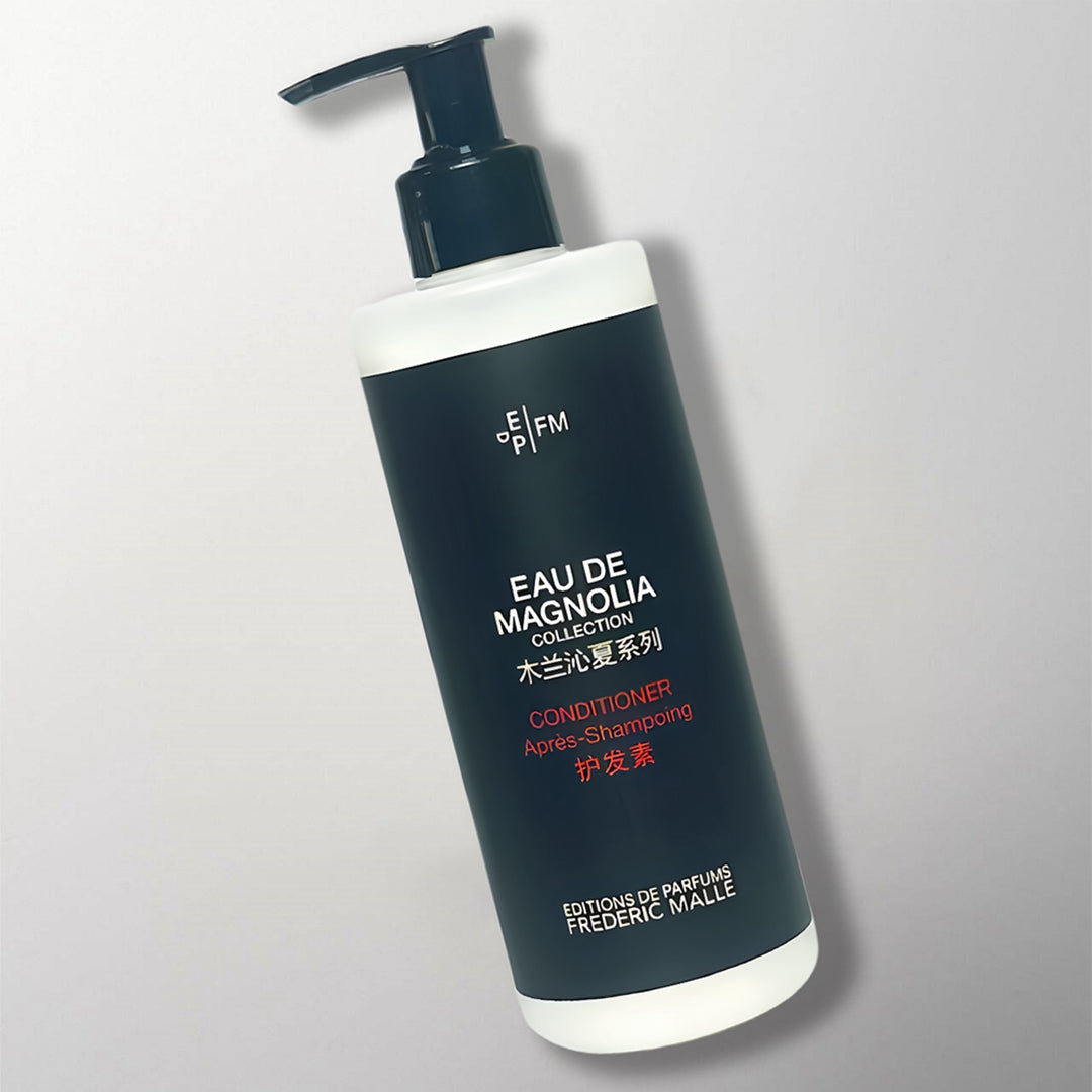 one bottle of EAU DE MAGNOLIA conditioner.